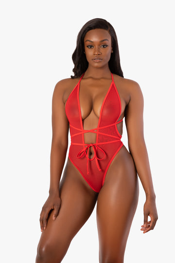 Body de malla roja con escote pronunciado